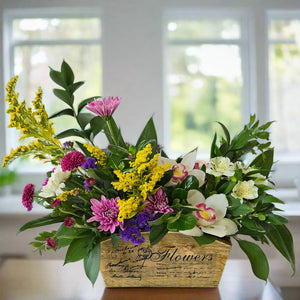 Bright and colorful flowers Winnipeg. Created by florist in Winnipeg. Valley Flowers, working hard to be our best florist in Winnipeg. 